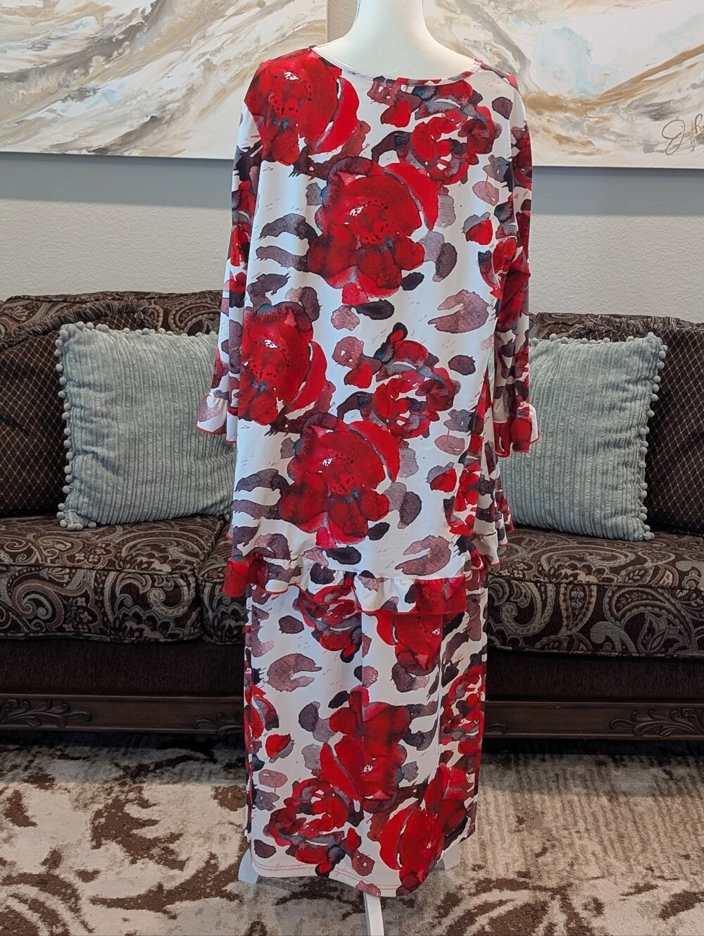 Red Floral Two-Piece Outfit - Picture 4 of 4
